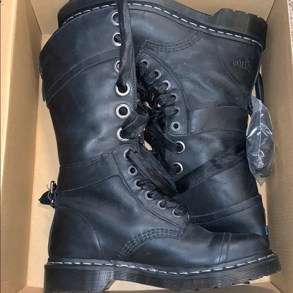 DR MARTENS BOOTS TRIUMPH 1914 W